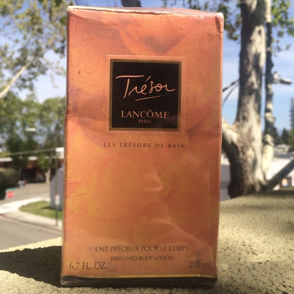 Tresor Lancome Perfumed Body Lotion